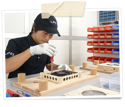 職人が一つ一つ手作りで製作しています。